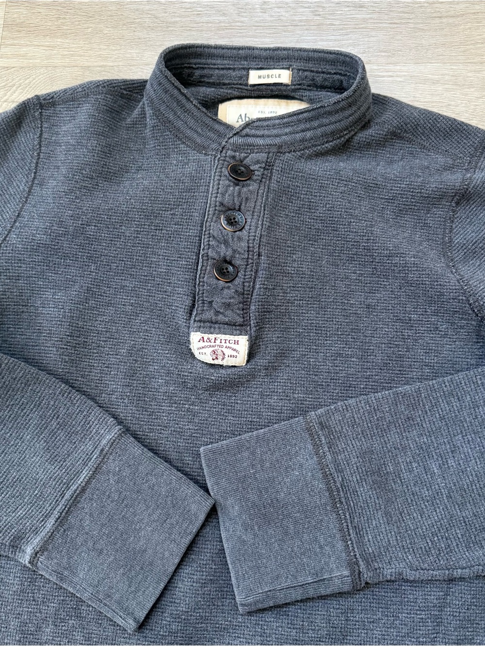 Vintage Abercrombie & Fitch Indian Head Chief Henley Shirt Sz Large Muscle A&F